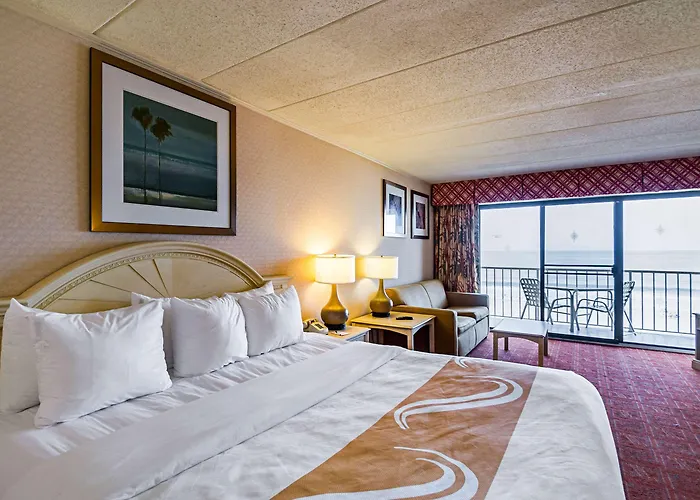 Inn Quality Oceanfront 4*
