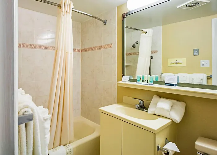 Quality Oceanfront Inn 4*