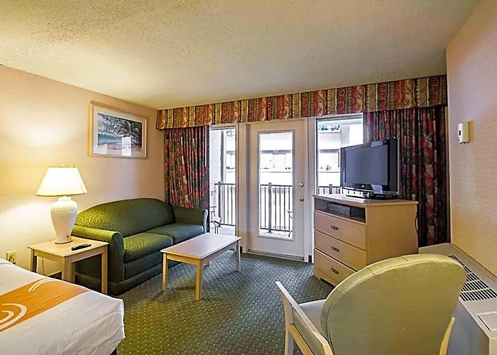 Quality Oceanfront Inn 4*