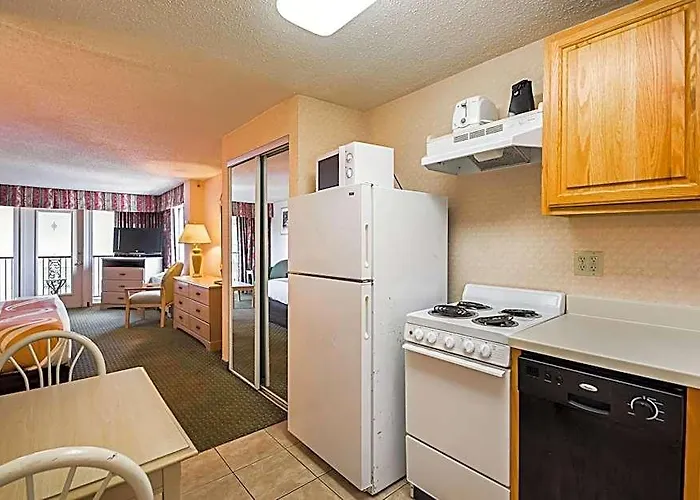 Quality Oceanfront 4*