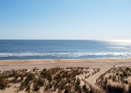 Quality Oceanfront 4*
